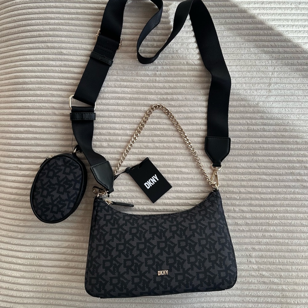 DKNY CAIRO LG Pouchette Black Crossbody Bag With airpod case pouch